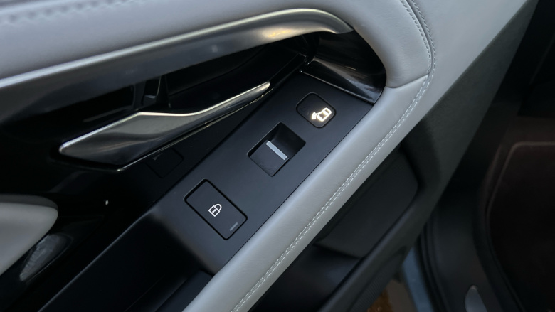 Land Rover Range Rover Evoque 2.0 D200 R-Dynamic HSE 5dr Auto Diesel Hatchback